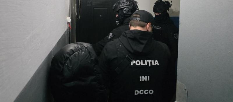 Toți angajații Direcției de combatere a criminalității organizate au depus cereri de demisie