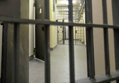 Polițiștii reținuți la Botanica au fost plasați în arest pentru 30 de zile