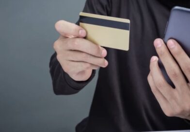 Într-un singur an, cazurile de escrocherii online a crescut mult