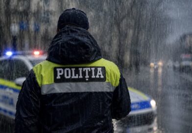 Poliția îndeamnă cetățenii să fie prudenți în trafic din cauza ploilor și descărcărilor electrice